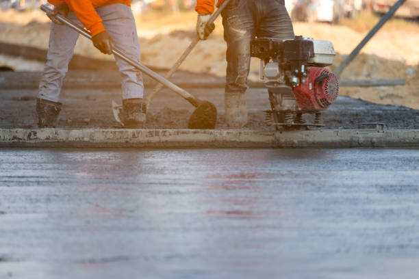 Best Concrete Pool Decks in Grand Ledge, MI